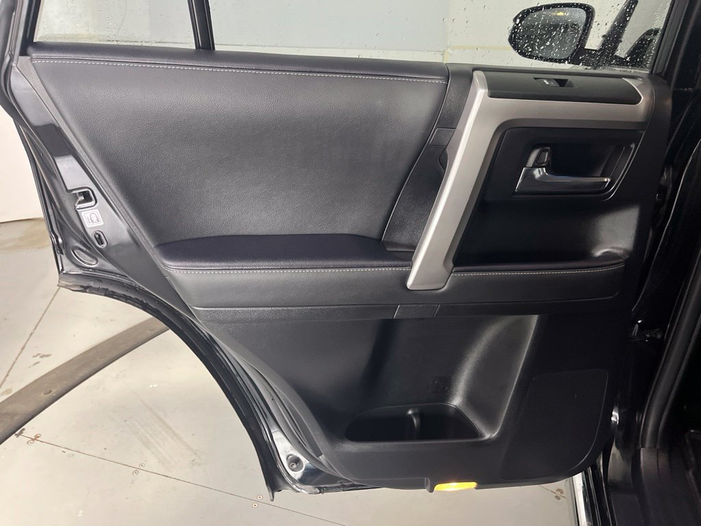 Used 2024 Toyota 4Runner Limited AWD/4WD image 27