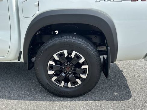 Certified 2024 Nissan Frontier PRO-4X w/ Technology Package AWD/4WD image 21