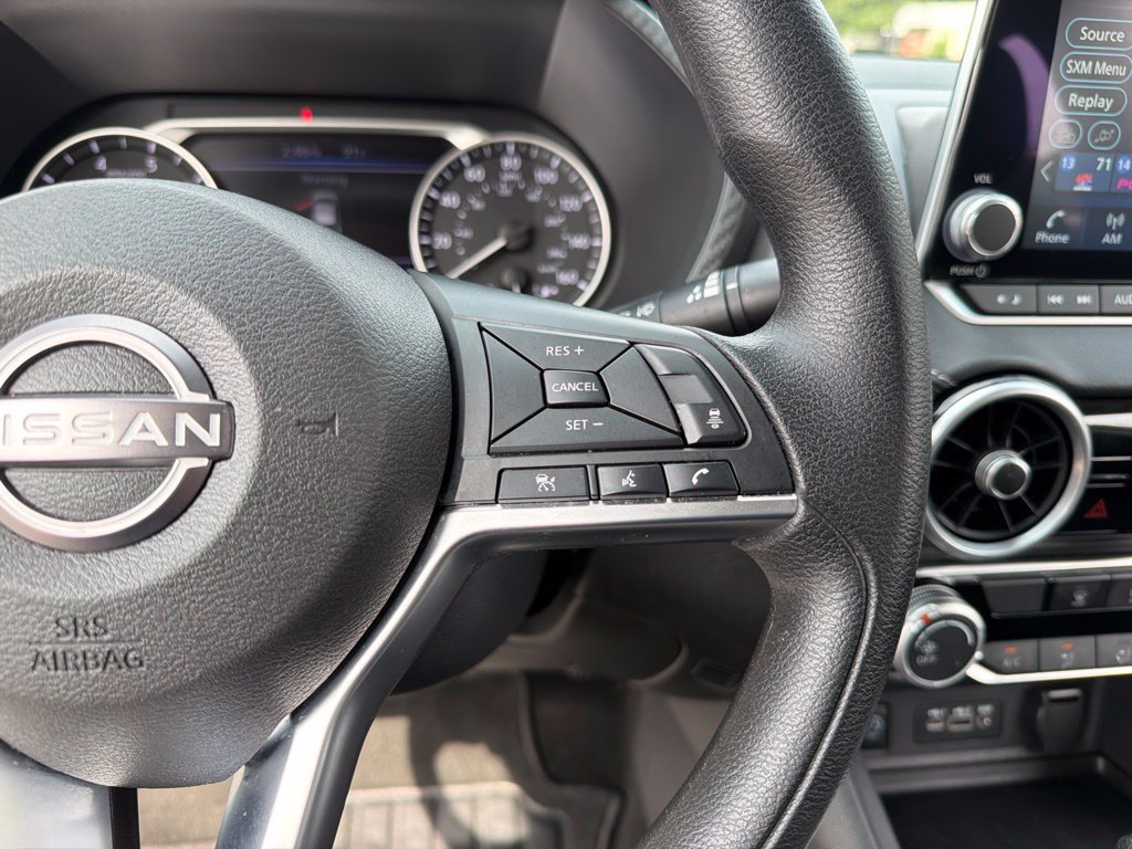 Used 2025 Nissan Sentra SV FWD image 17