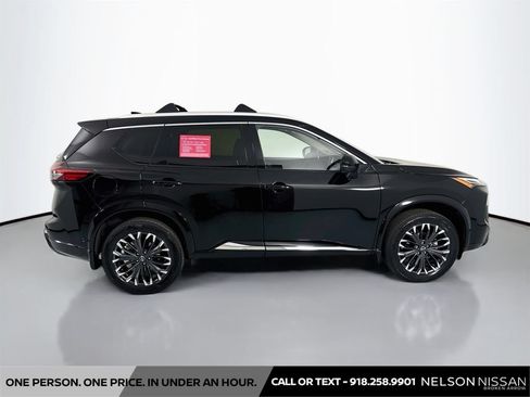 Certified 2026 Nissan Rogue Platinum w/ Platinum Premium Package AWD/4WD image 4