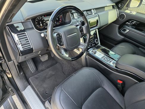 Used 2018 Land Rover Range Rover HSE image 11