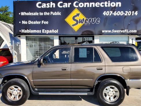 Used 1998 Toyota 4Runner SR5 AWD/4WD image 9
