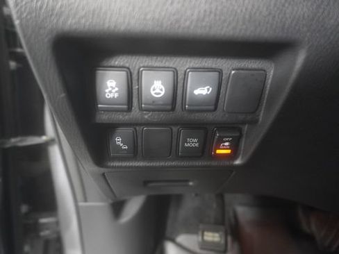 Used 2019 Nissan Pathfinder FWD image 23