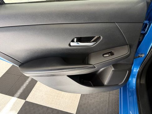 Used 2023 Nissan Sentra SV FWD image 19