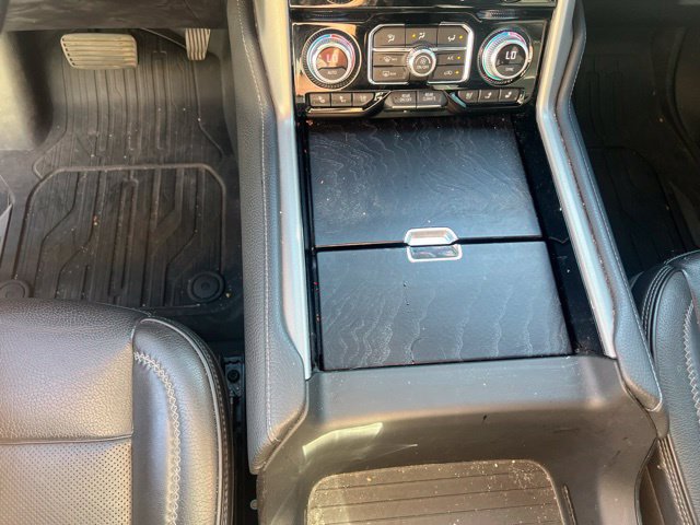 Used 2021 GMC Yukon XL Denali w/ Denali Ultimate Package AWD/4WD image 10