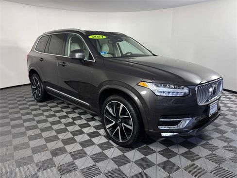 Used 2024 Volvo XC90 B6 Plus image 1
