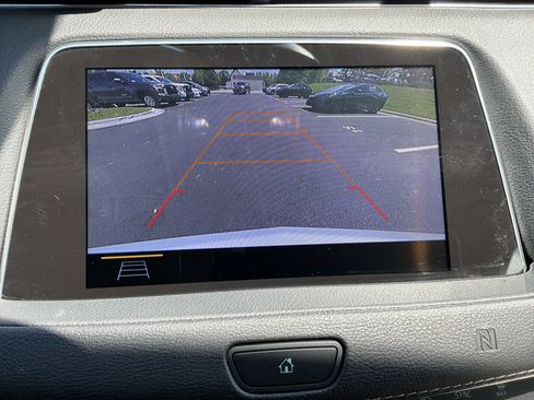 Used 2019 Cadillac XT4 Luxury FWD image 25
