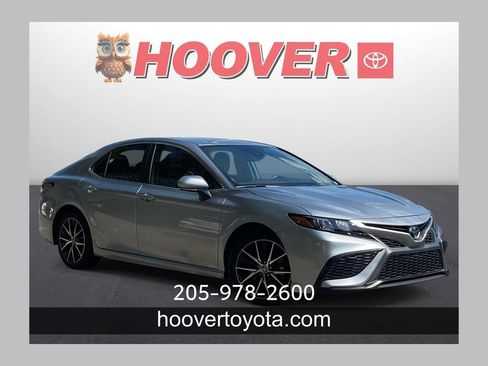 Used 2024 Toyota Camry SE w/ Convenience Package FWD image 1