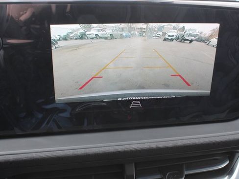 New 2025 Buick Envista Preferred w/ Convenience II Package image 3