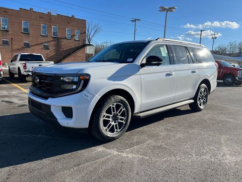 New 2026 Ford Expedition Max Active image 4