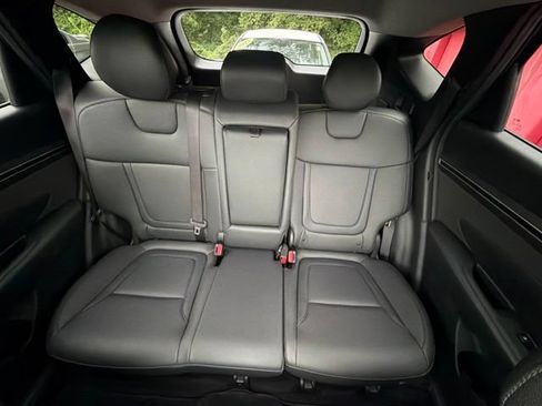Used 2023 Hyundai Tucson SEL w/ Convenience Package AWD/4WD image 13