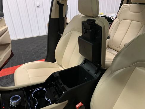 Used 2021 Jeep Grand Cherokee L Limited image 42