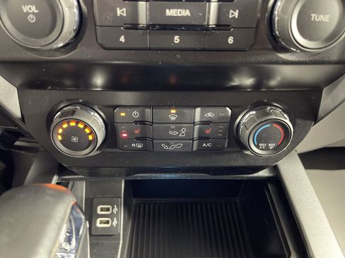 Used 2020 Ford F150 XLT w/ Equipment Group 302A Luxury image 25