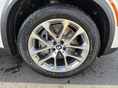New 2026 BMW X5 xDrive50e w/ Climate Comfort Package AWD/4WD image 16