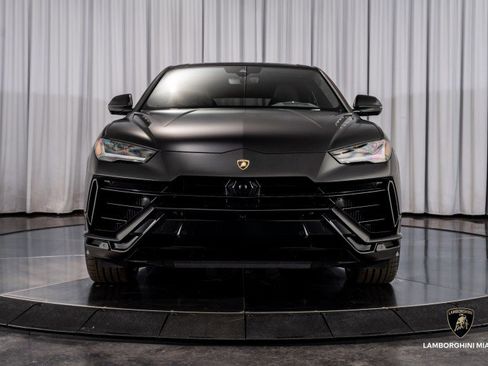 Used 2024 Lamborghini Urus S image 3
