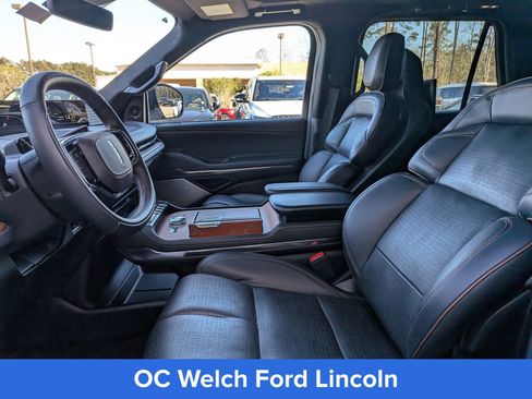 Certified 2025 Lincoln Navigator Black Label AWD/4WD image 24
