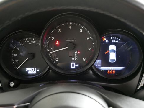 Used 2023 Porsche Macan Turbo image 21