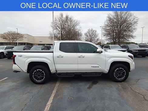 Used 2024 Toyota Tacoma TRD Sport image 6
