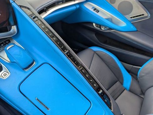Used 2022 Chevrolet Corvette Stingray Premium Conv w/ Z51 Performance Package image 24