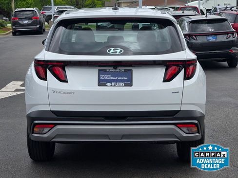Used 2025 Hyundai Tucson SE AWD/4WD image 11