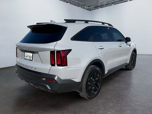 Used 2022 Kia Sorento S AWD/4WD image 5