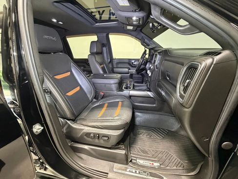Used 2020 GMC Sierra 2500 AT4 w/ AT4 Premium Package AWD/4WD image 18