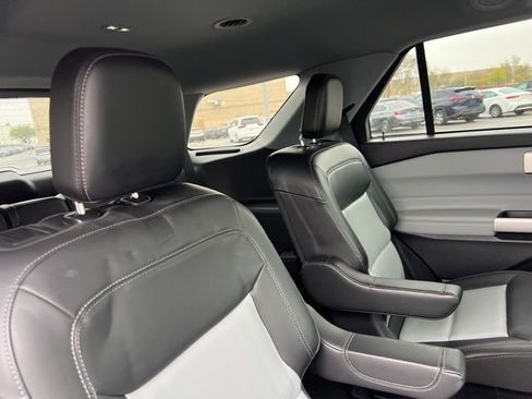 Used 2023 Ford Explorer XLT w/ Equipment Group 202A image 23