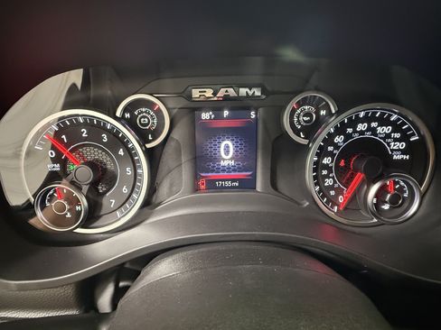 Used 2025 RAM 1500 Big Horn AWD/4WD image 18