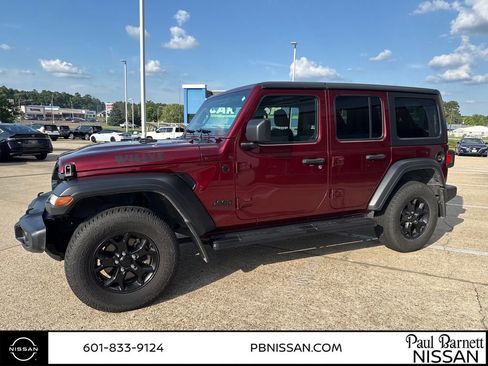 Used 2021 Jeep Wrangler Unlimited Sport AWD/4WD image 2