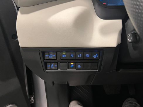 Used 2024 Toyota Sequoia Capstone image 15