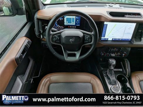 Used 2024 Ford Bronco Outer Banks image 15