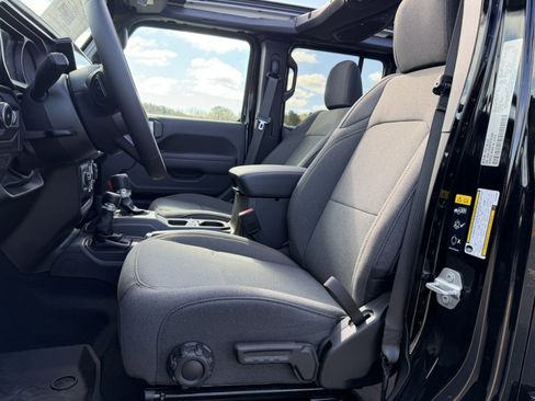 New 2026 Jeep Wrangler Unlimited Sport image 18