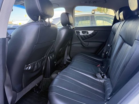 Used 2014 INFINITI QX70 AWD w/ Premium Package image 11