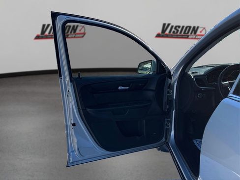 Used 2016 Chevrolet Traverse LT image 23