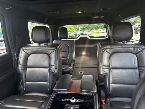 Used 2020 Lincoln Navigator L Reserve w/ Luxury Package AWD/4WD image 8