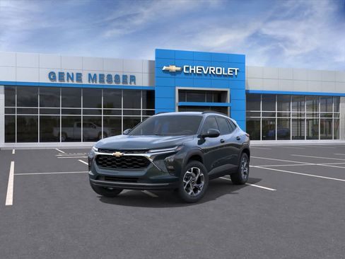 New 2026 Chevrolet Trax LT FWD image 8
