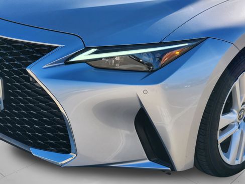 Used 2024 Lexus IS 300 300 w/ Comfort Package image 37