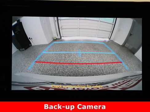 Used 2025 Toyota Corolla LE image 19