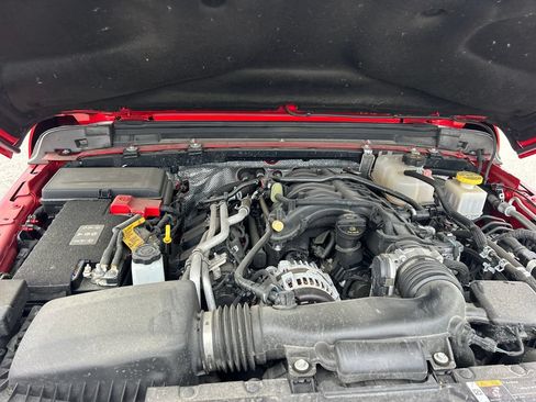 Used 2024 Jeep Gladiator Mojave w/ Convenience Group AWD/4WD image 40