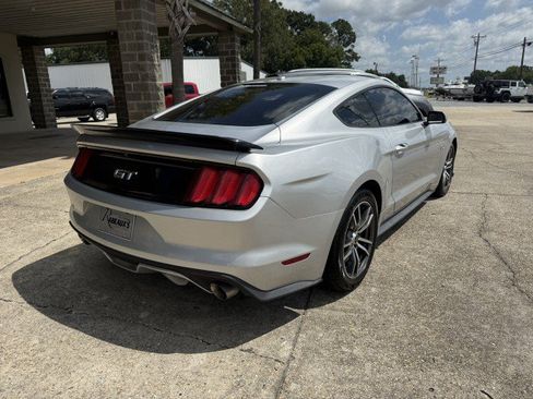Used 2017 Ford Mustang GT Premium RWD image 6