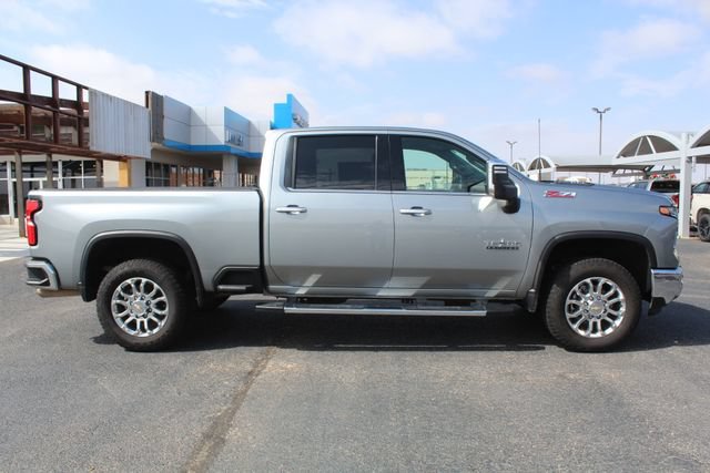 Used 2025 Chevrolet Silverado 2500 LTZ w/ LTZ Texas Edition AWD/4WD image 2
