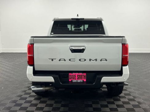 Used 2024 Toyota Tacoma Limited image 9