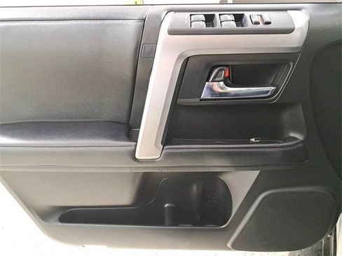 Used 2021 Toyota 4Runner SR5 Premium image 22