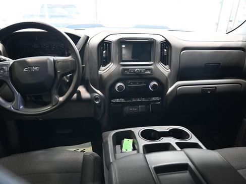 Used 2022 Chevrolet Silverado 1500 Custom Trail Boss AWD/4WD image 13