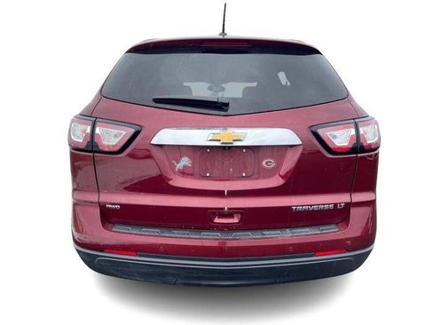 Used 2016 Chevrolet Traverse LT w/ Style and Technology Package image 4
