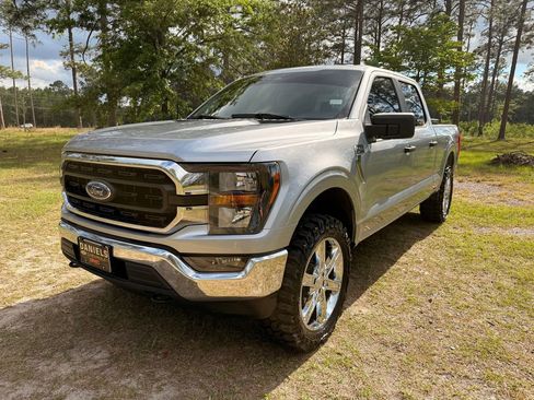 Used 2023 Ford F150 XLT w/ Trailer Tow Package AWD/4WD image 1