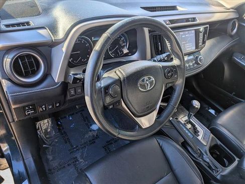 Used 2017 Toyota RAV4 Platinum image 10