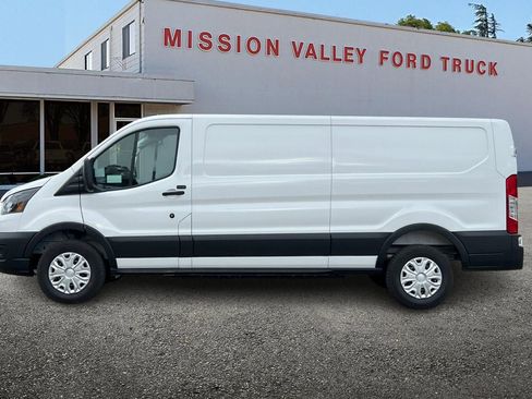 New 2026 Ford E-Transit Low Roof w/ Load Area Protection Package image 7