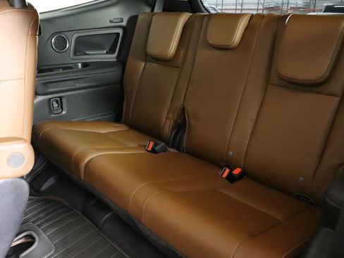 Used 2024 Subaru Ascent Touring AWD/4WD image 17