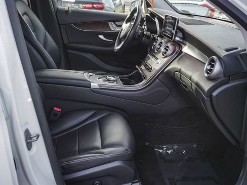 Used 2019 Mercedes-Benz GLC 350e GLC 350e image 11